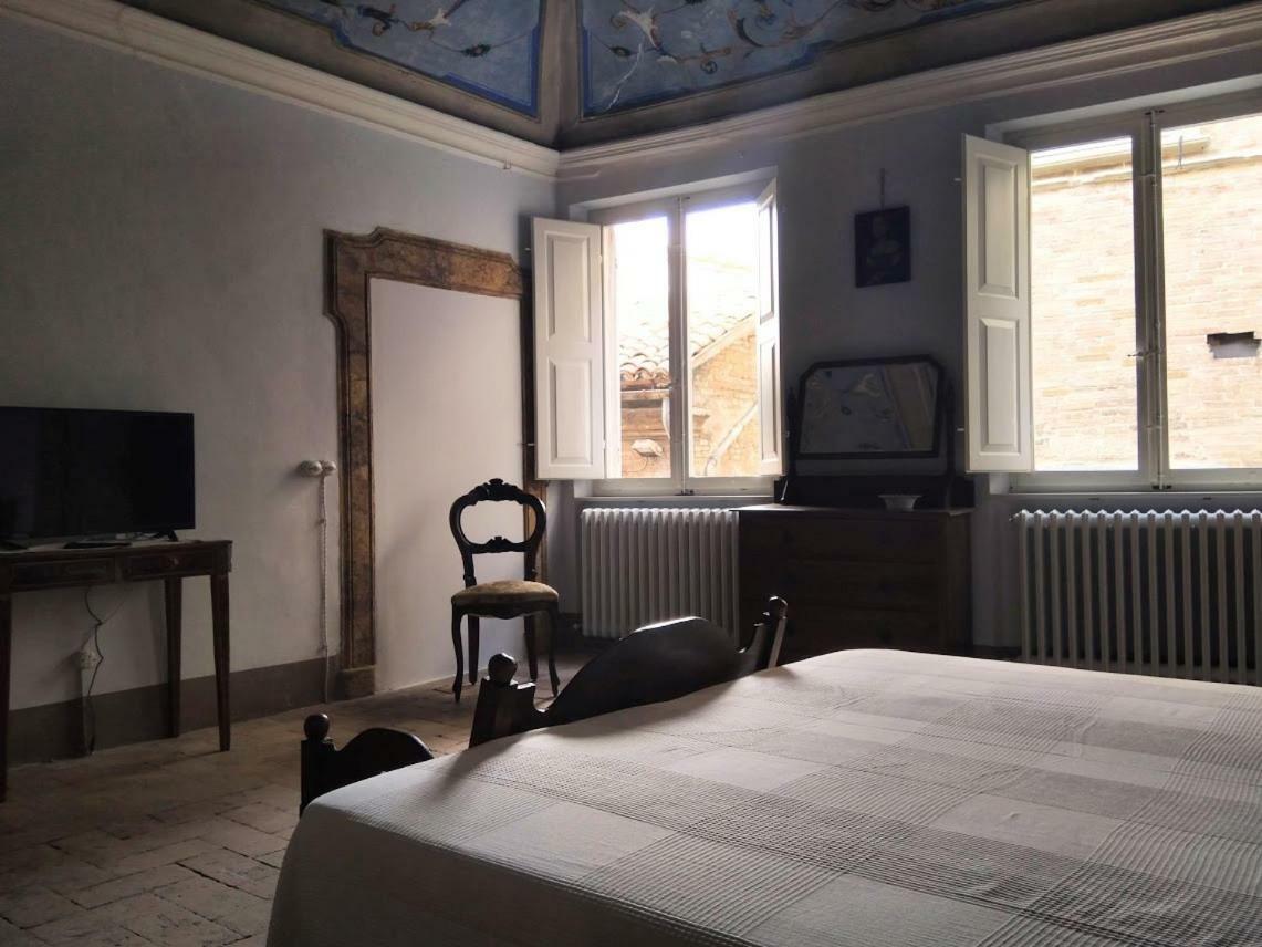 Residenza Storica Volta Della Morte Урбіно Екстер'єр фото